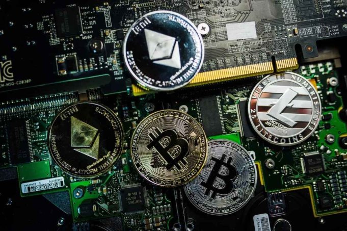 Рынок криптовалюты в Беларуси не такой развитый: Лукашенко