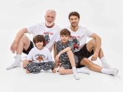 Mark Formelle позвал мужчин на бесплатную экскурсию по носочному производству Mark Formelle позвал мужчин на бесплатную экскурсию по носочному производству
