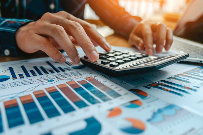 Почему внедрение 1С лучше доверить подрядчику? Почему внедрение 1С лучше доверить подрядчику?
