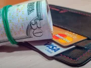 В Беларуси могут ограничить количество банковских карт на одного клиента В Беларуси могут ограничить количество банковских карт на одного клиента