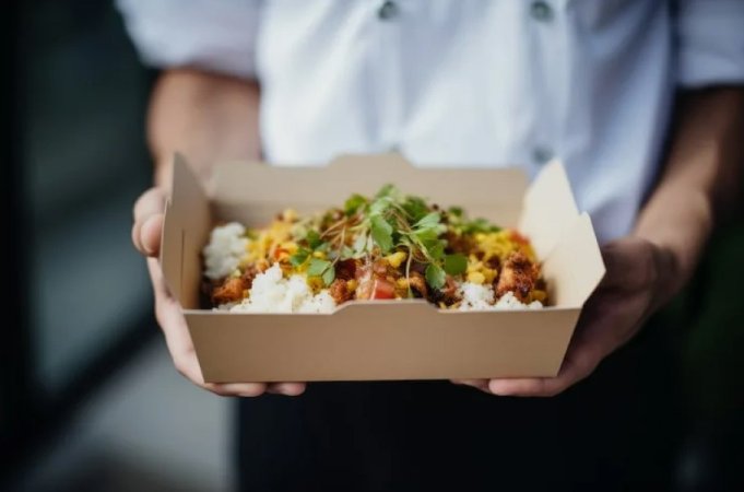 Wildberries начала доставку готовой еды в Беларуси: новый шаг в развитии FoodTech