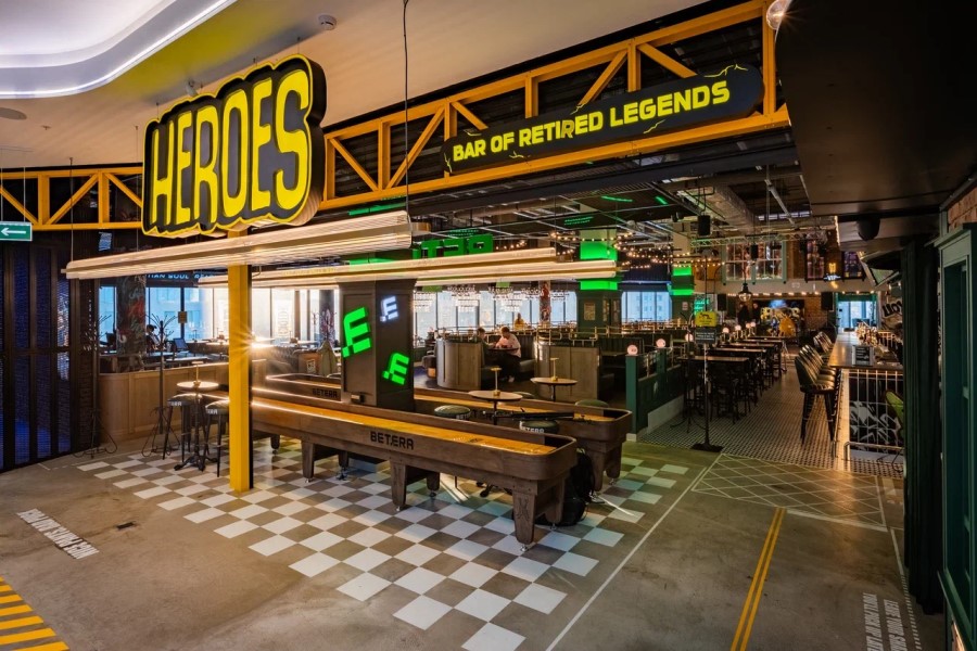 В центре Минска открыли событийное ивент-пространство HEROES Hub В центре Минска открыли событийное ивент-пространство HEROES Hub