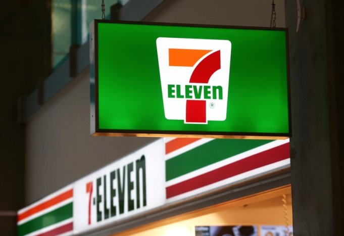 7-Eleven против Nike: как кроссовки Air Max 95 Big Bubble стали поводом для судебной битвы 7-Eleven против Nike: как кроссовки Air Max 95 Big Bubble стали поводом для судебной битвы